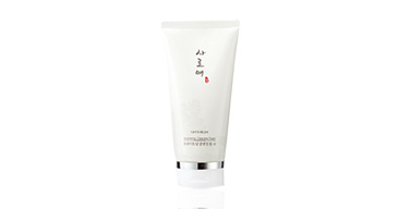 Saromae Brightening Cleansing Foam 濕露媄淨透洗面奶 150ml